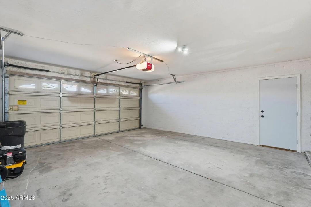 Real Estate Picture 29