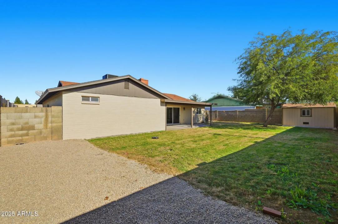 Real Estate Picture 34