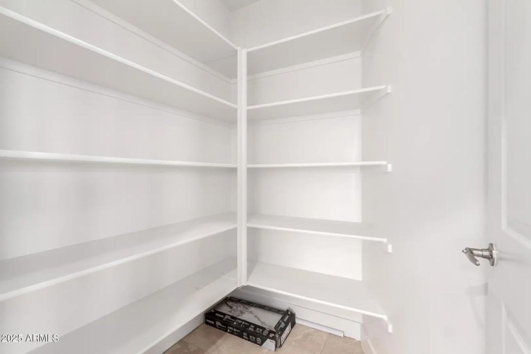 Real Estate Picture 11