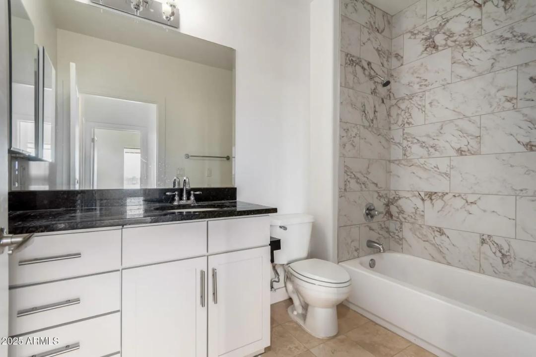 Real Estate Picture 19