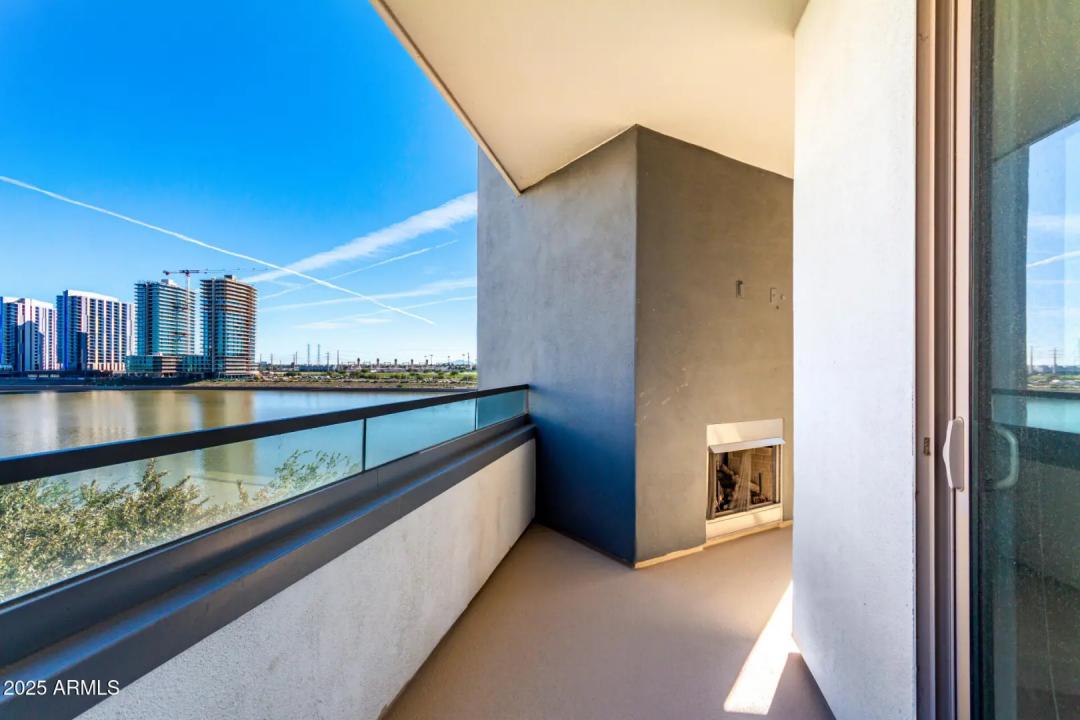 Real Estate Picture 22