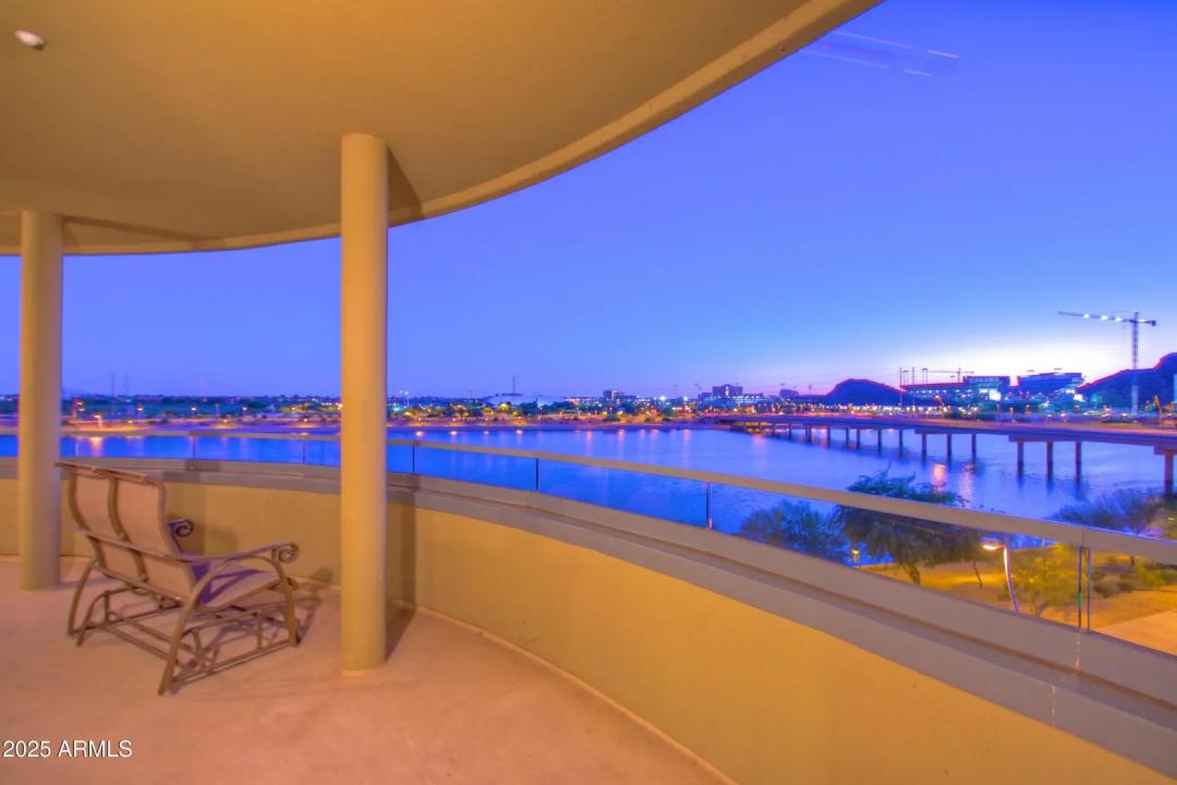 945 E PLAYA DEL NORTE Drive 3013 Tempe AZ 85288