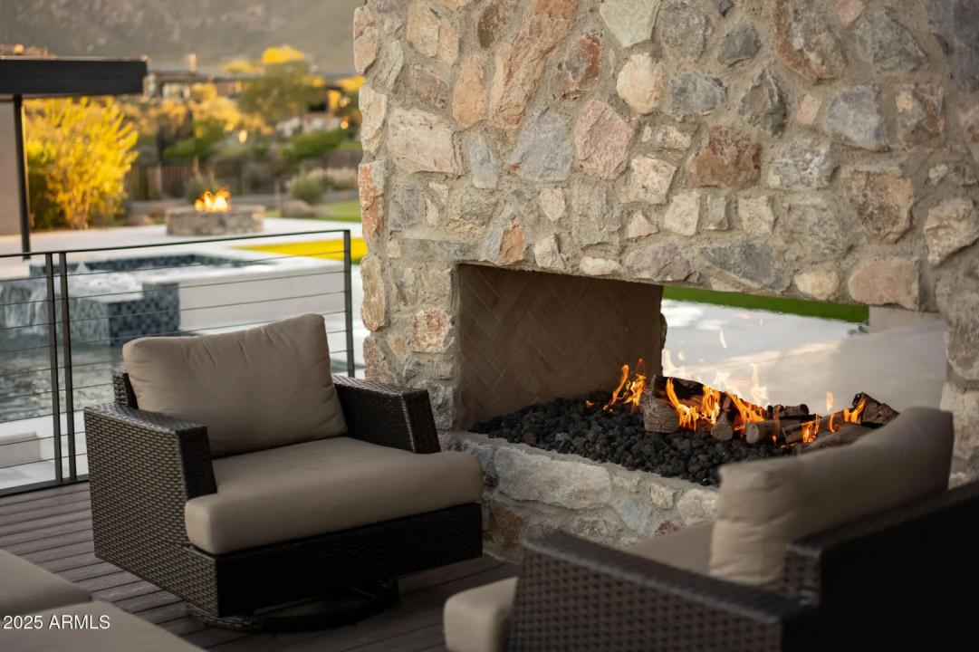 Real Estate Picture 30