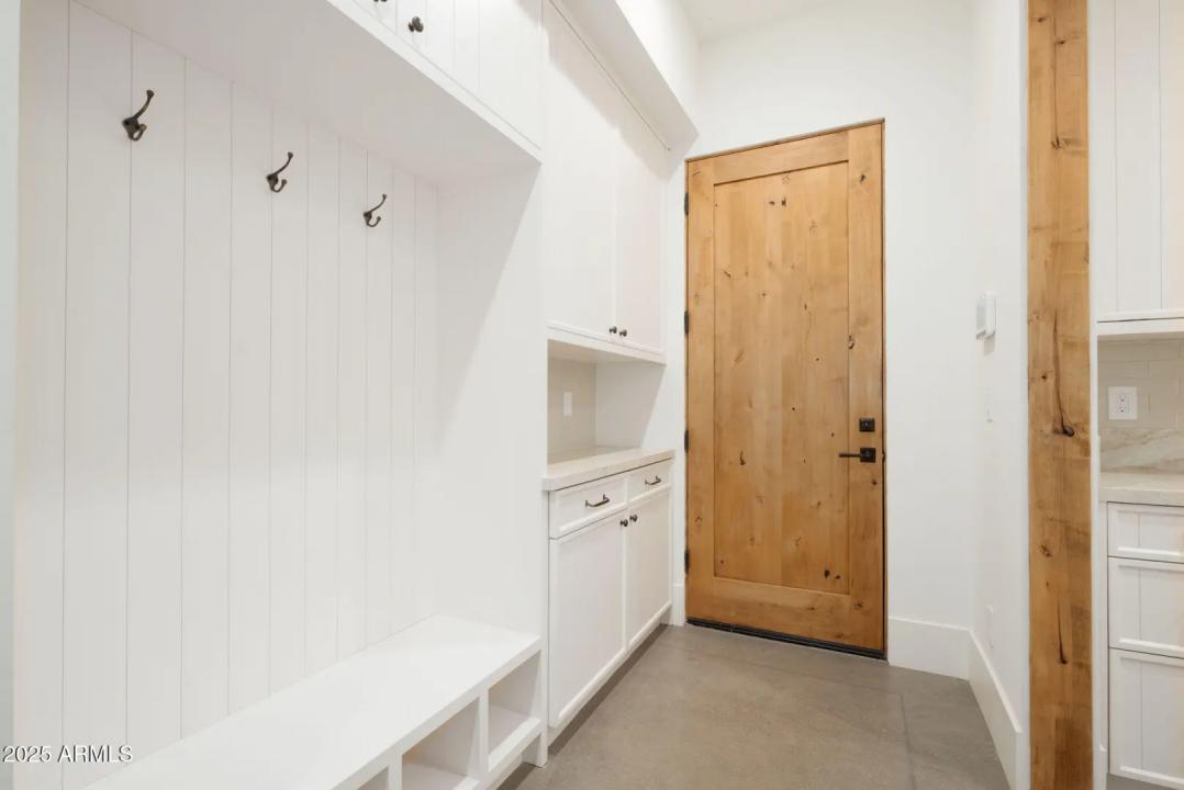 Real Estate Picture 27