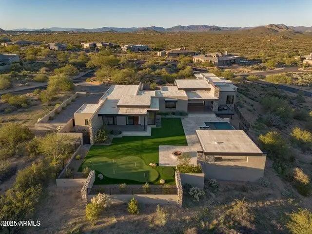 Real Estate Picture 3