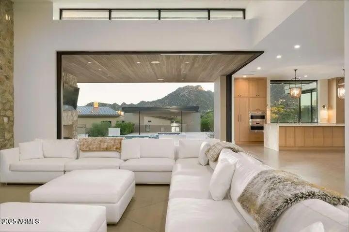 Real Estate Picture 13