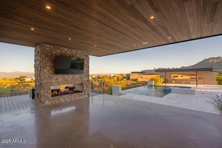 Real Estate Picture 32