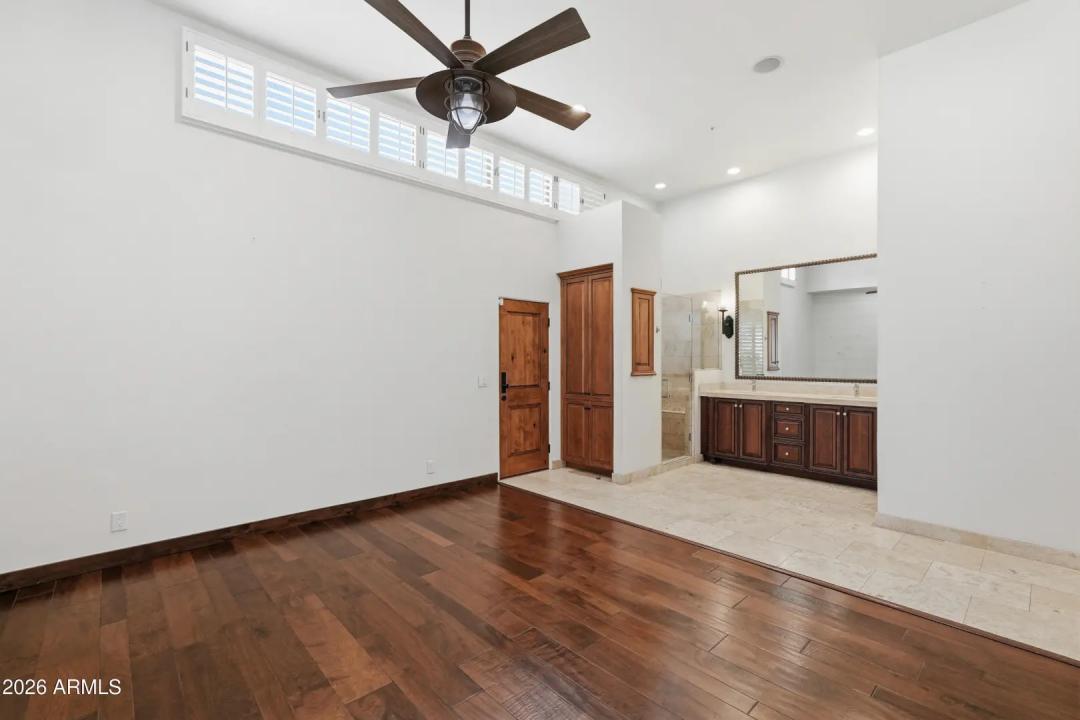 Real Estate Picture 20