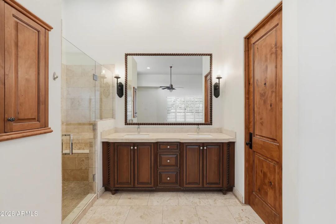 Real Estate Picture 23