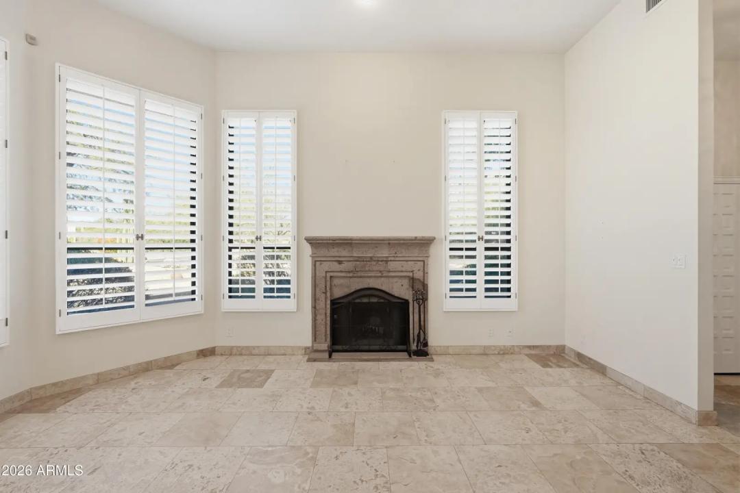 Real Estate Picture 15