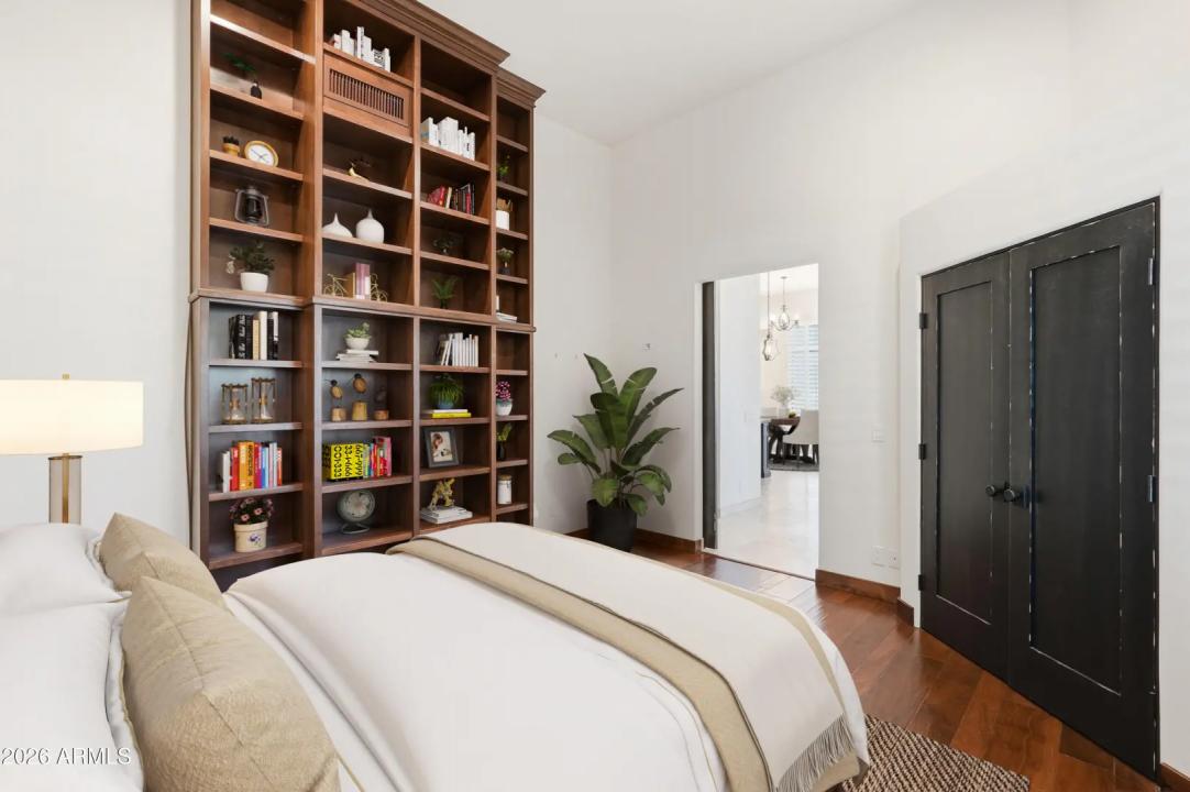 Real Estate Picture 5