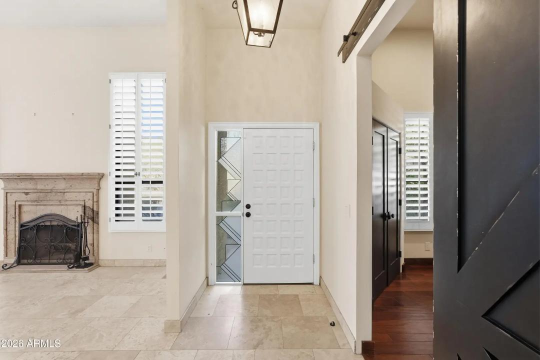 Real Estate Picture 13