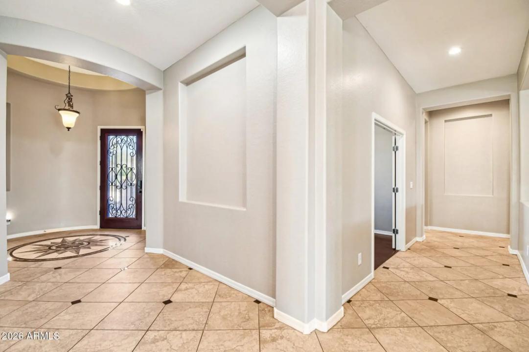 Real Estate Picture 15