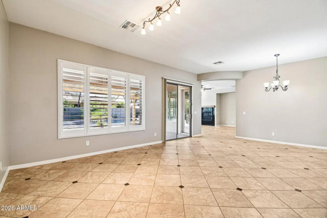 Real Estate Picture 16