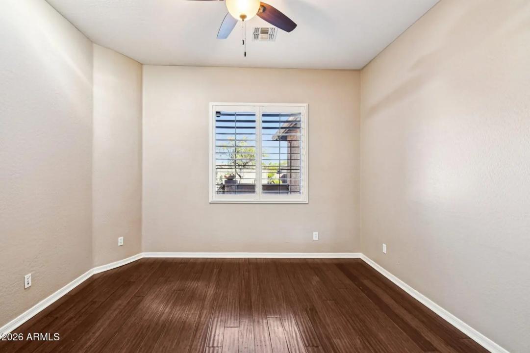 Real Estate Picture 33