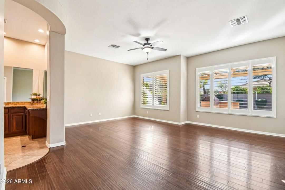 Real Estate Picture 38