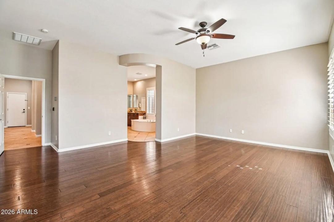 Real Estate Picture 39