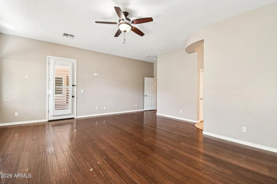 Real Estate Picture 40