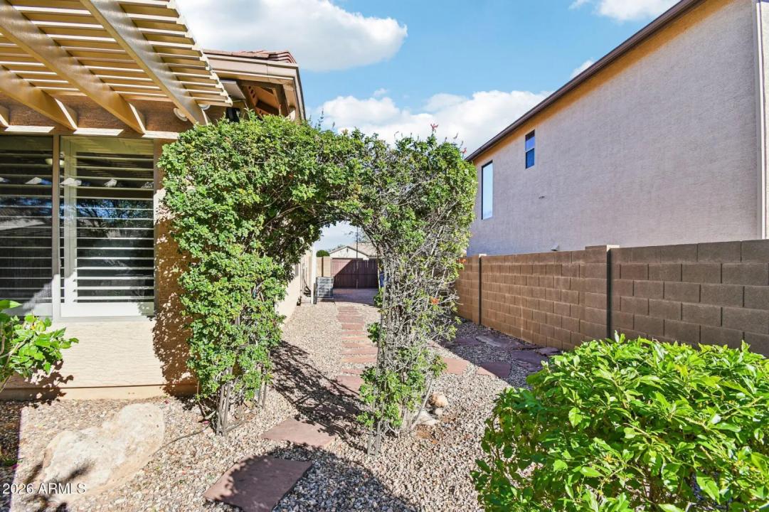 Real Estate Picture 48