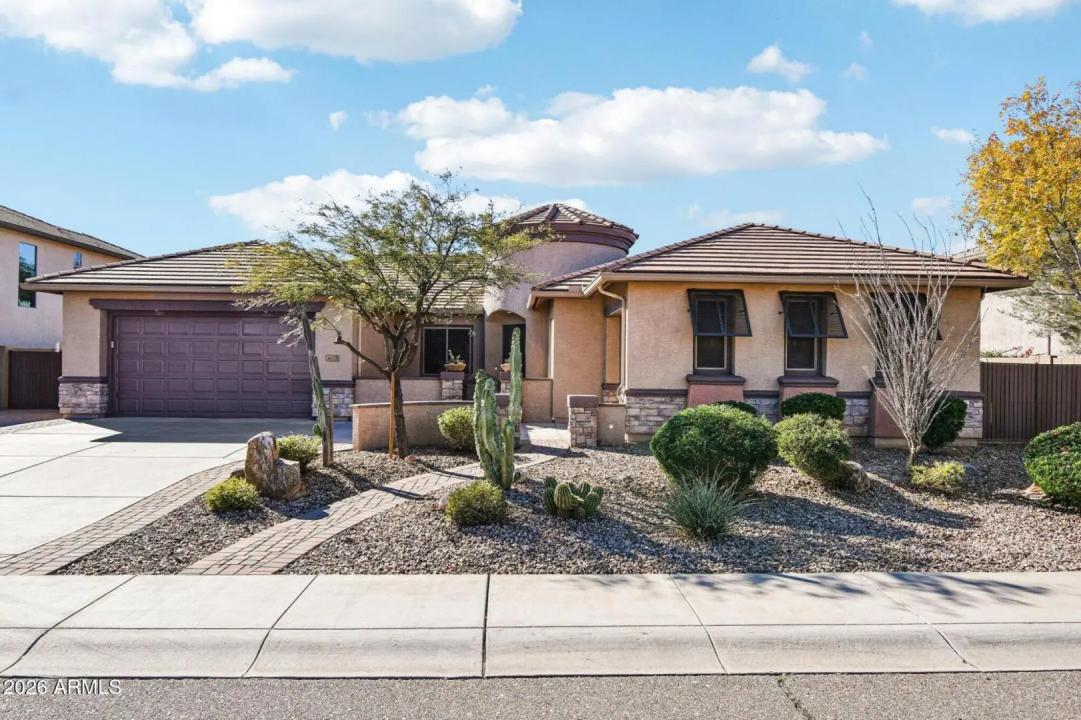 Real Estate Picture 10