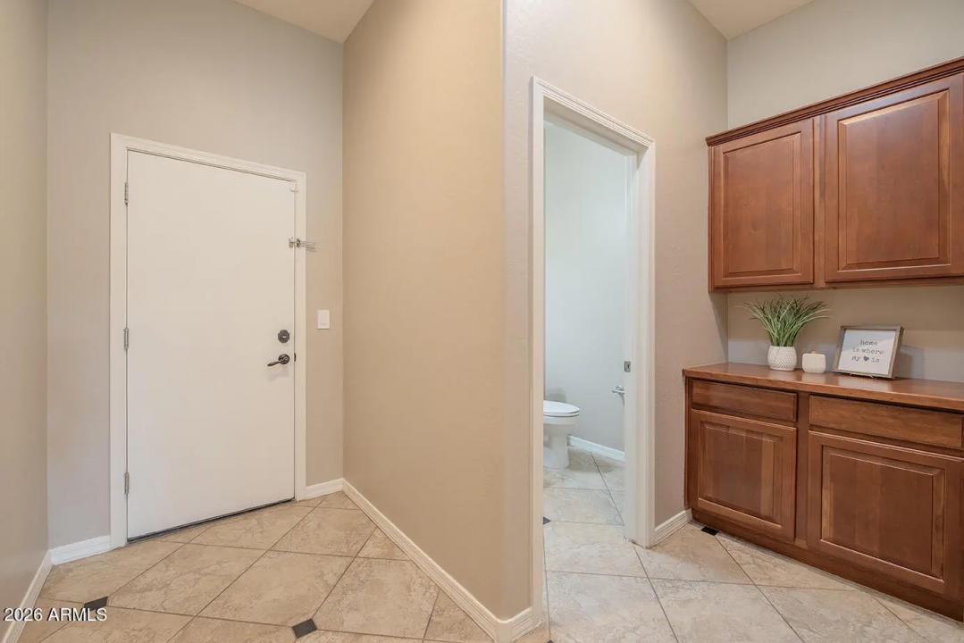 Real Estate Picture 42