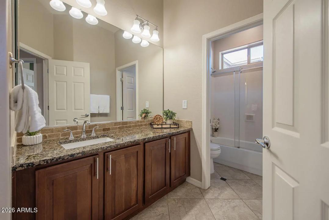 Real Estate Picture 35