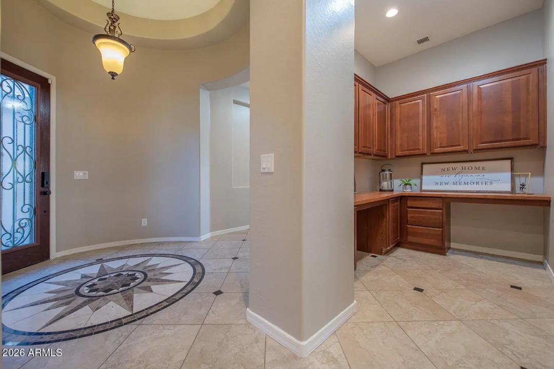 Real Estate Picture 33