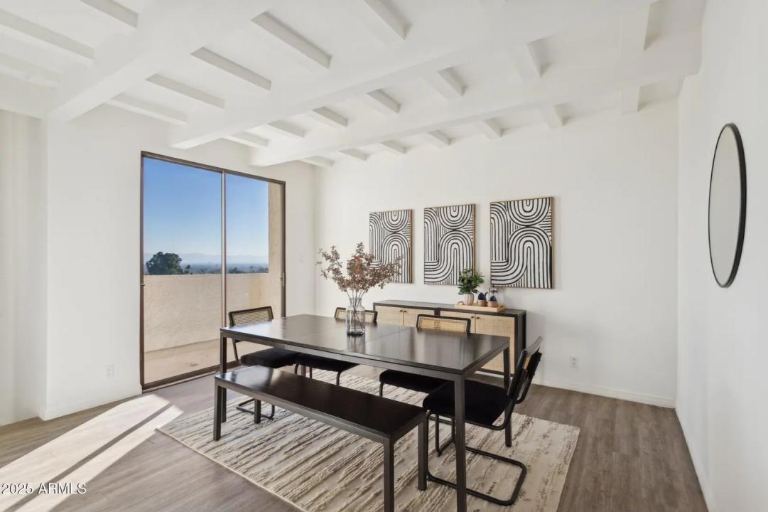 Real Estate Picture 9