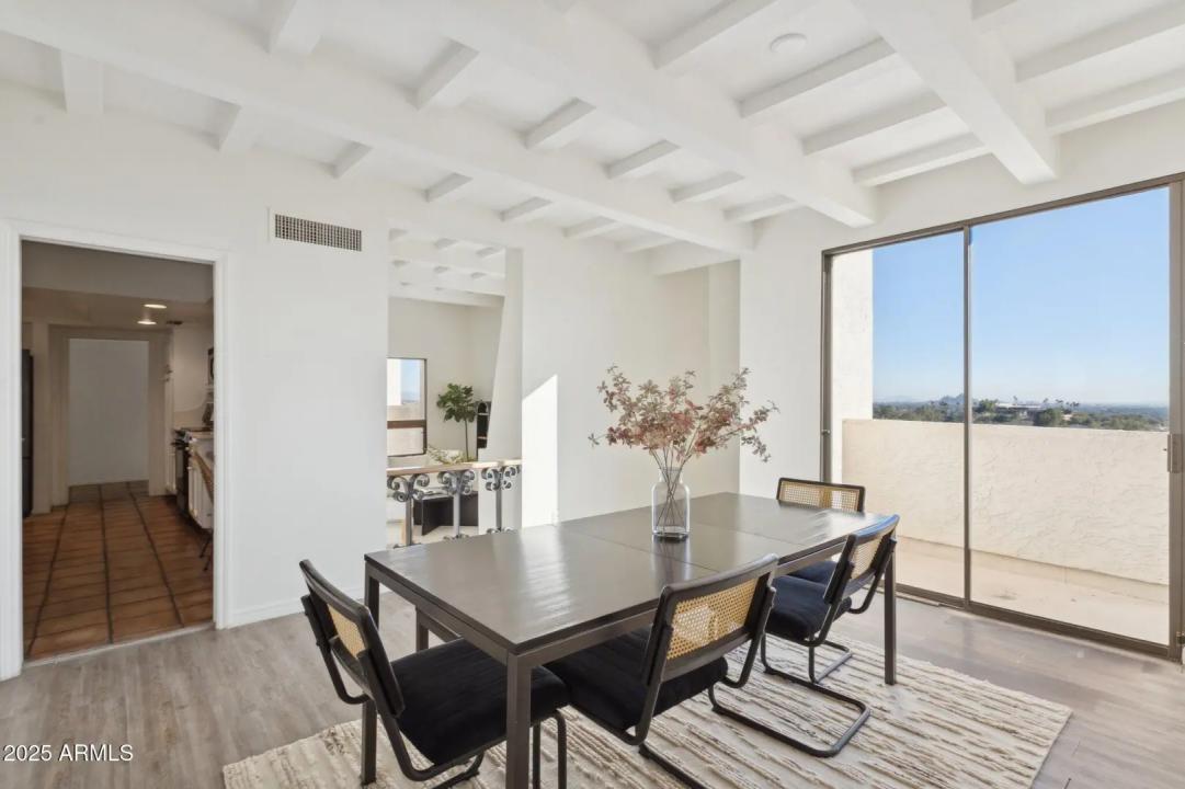 Real Estate Picture 10