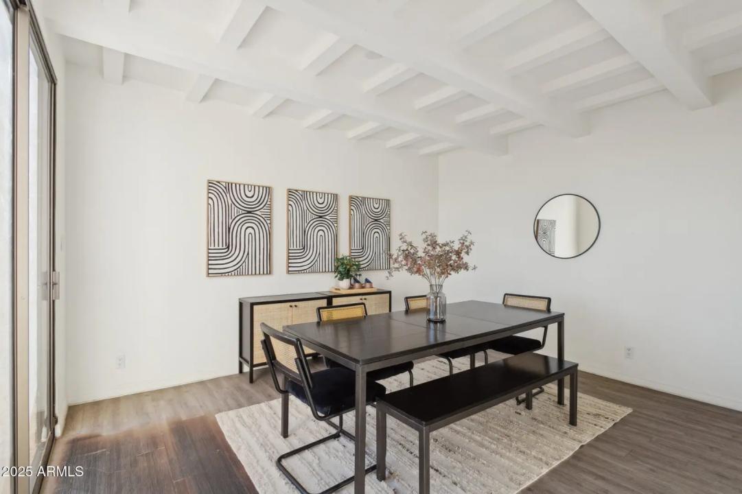 Real Estate Picture 12