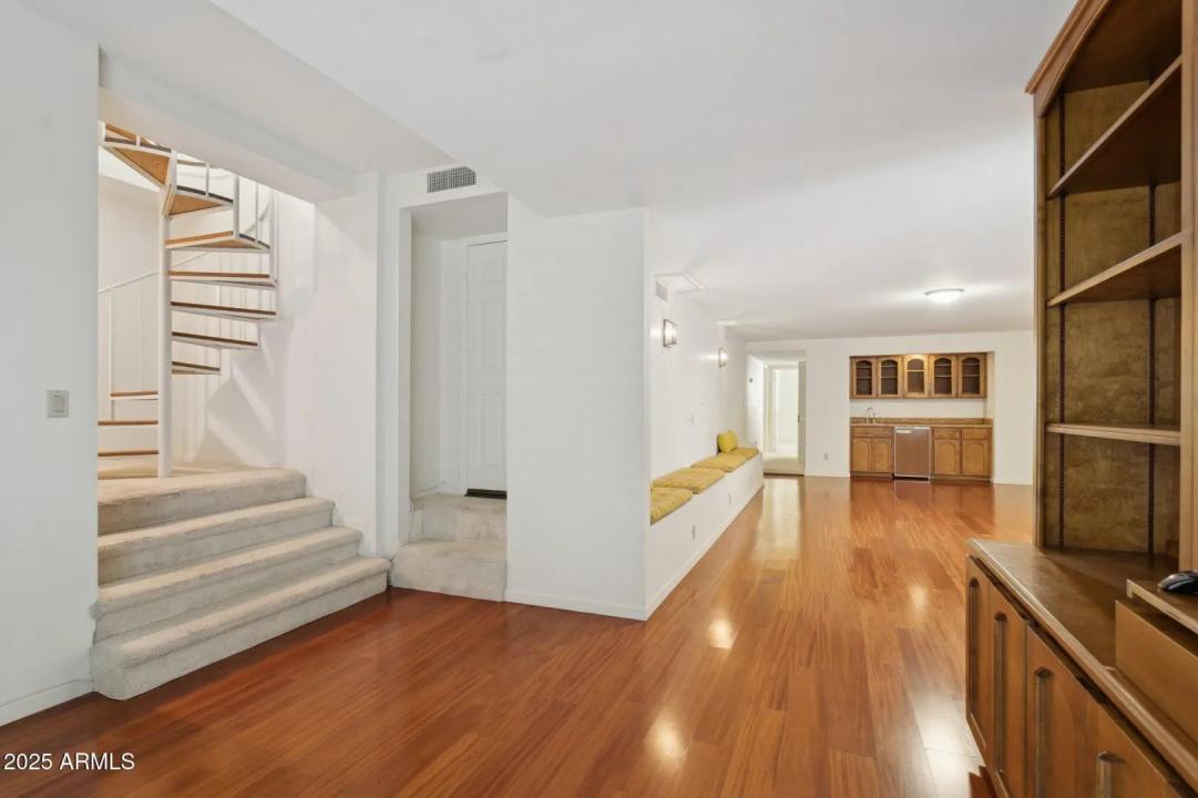 Real Estate Picture 26