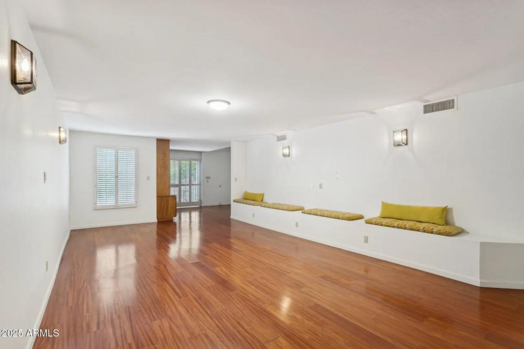 Real Estate Picture 31