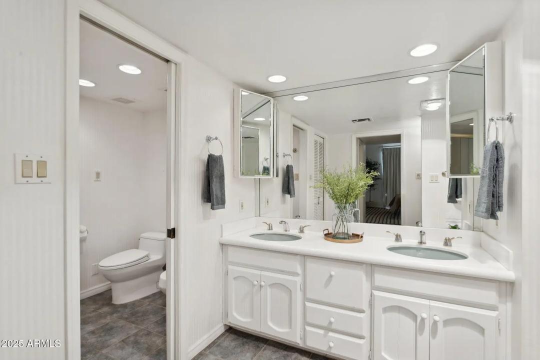 Real Estate Picture 19