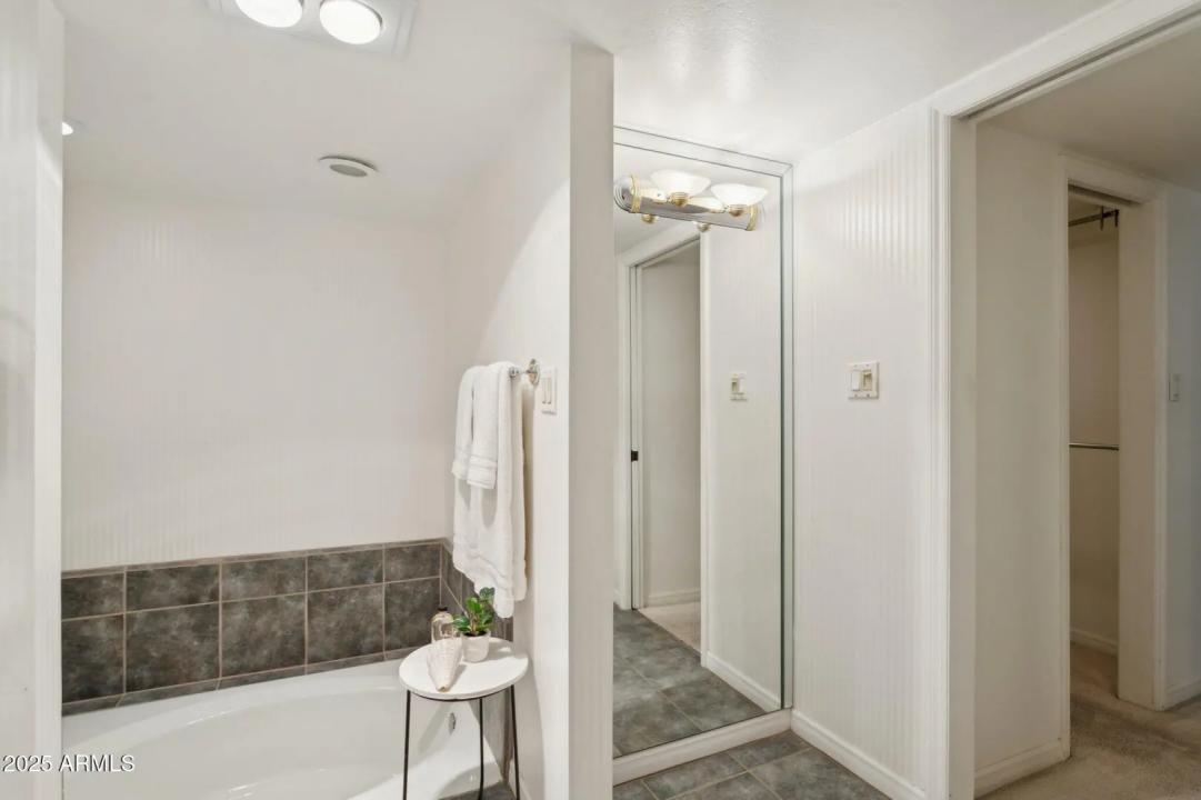 Real Estate Picture 21