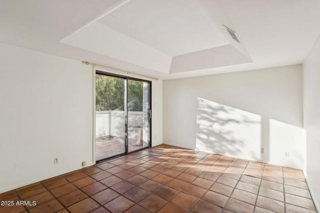 Real Estate Picture 23