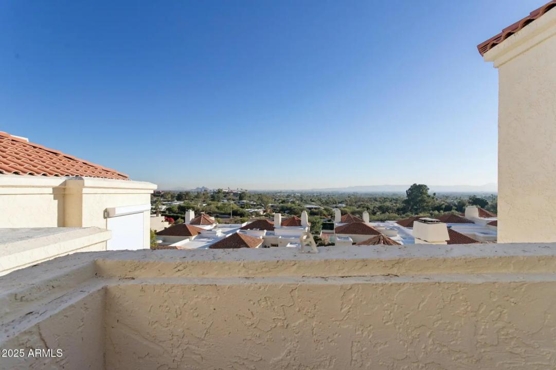 Real Estate Picture 37