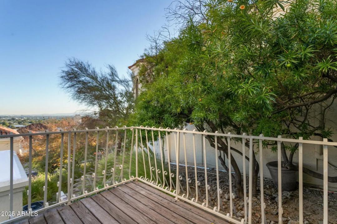 Real Estate Picture 44