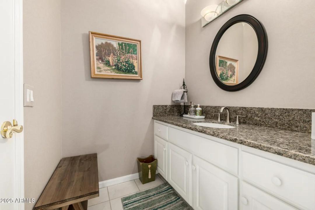 Real Estate Picture 22