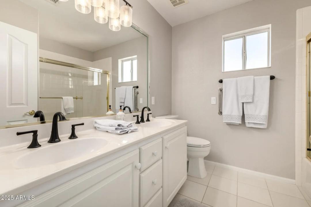 Real Estate Picture 30