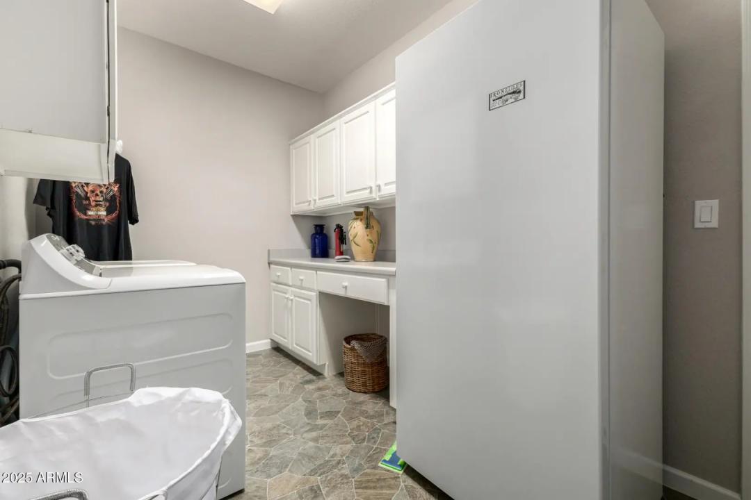 Real Estate Picture 31