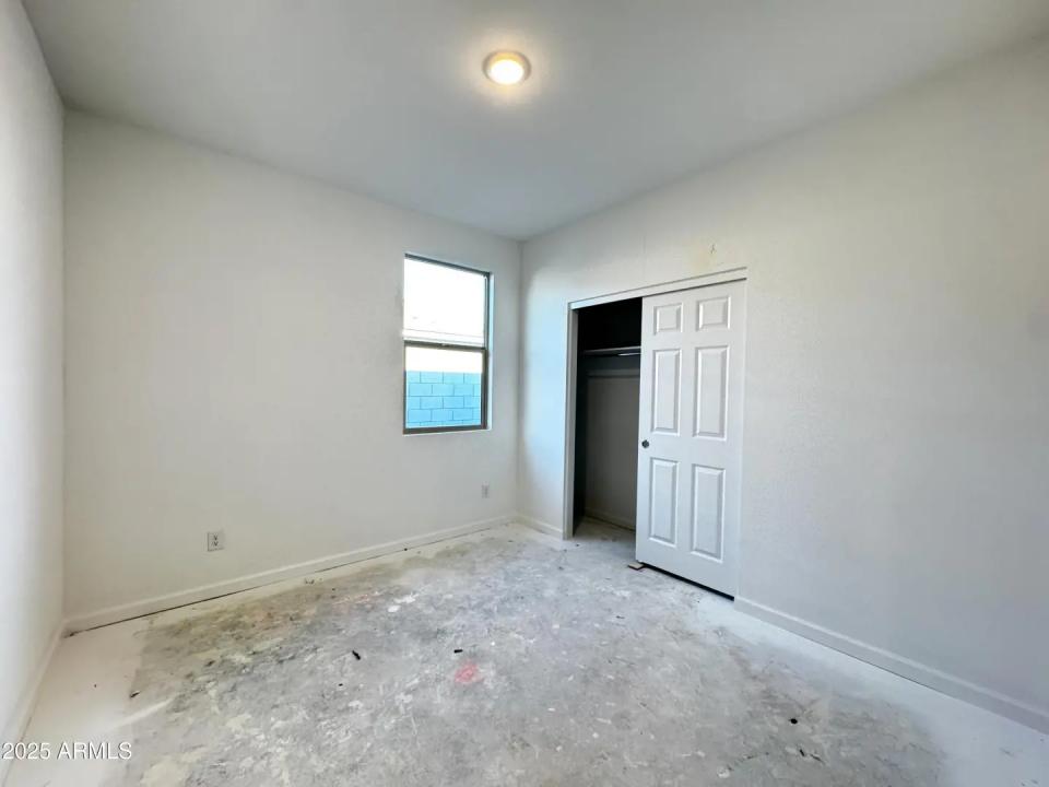 Real Estate Picture 25