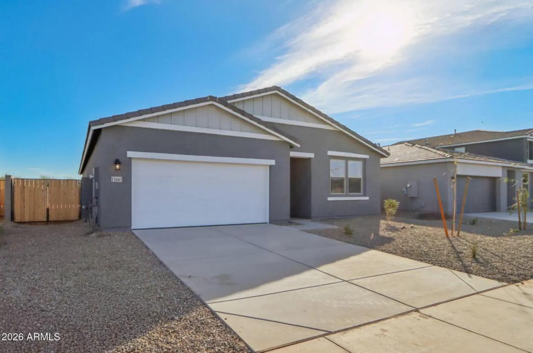 Real Estate Picture 3