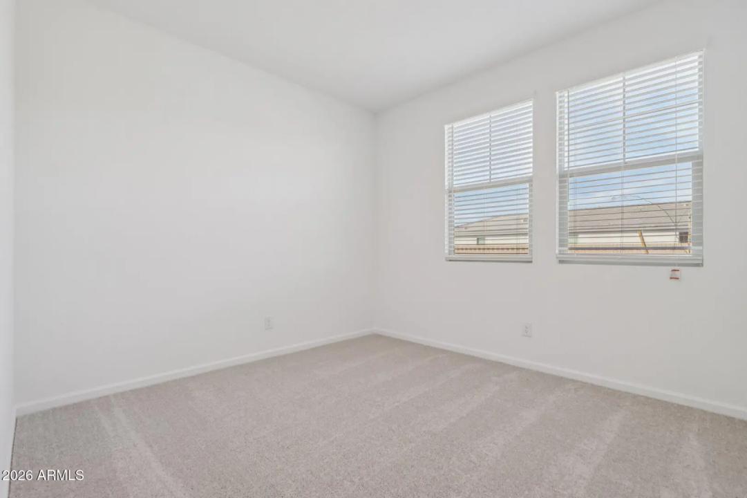 Real Estate Picture 14