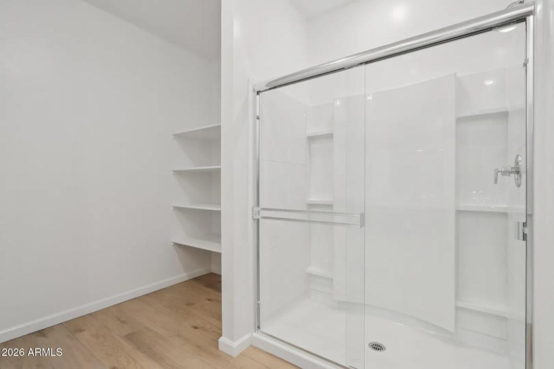 Real Estate Picture 21