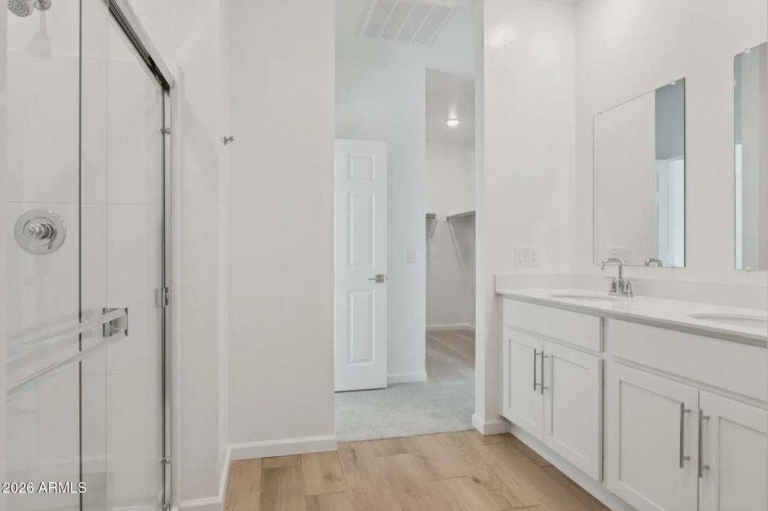 Real Estate Picture 22