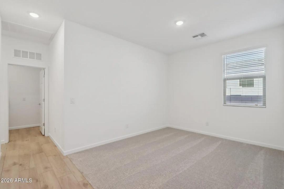 Real Estate Picture 29
