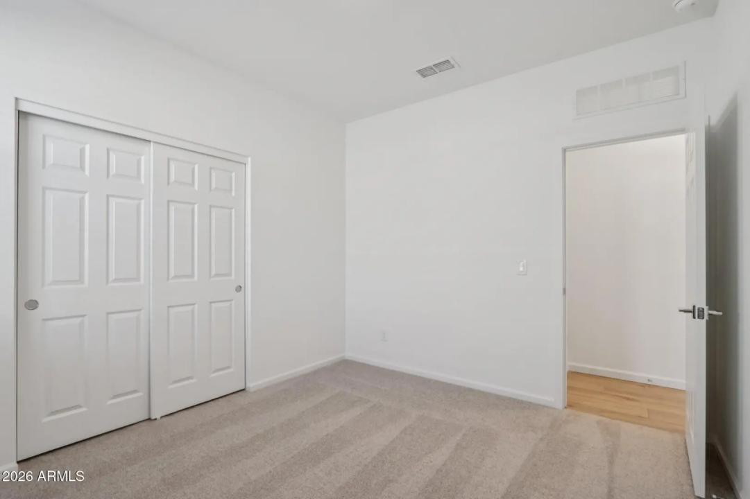Real Estate Picture 32