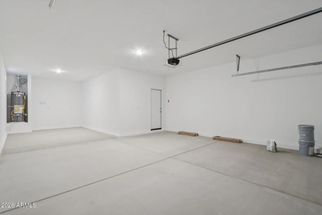 Real Estate Picture 34