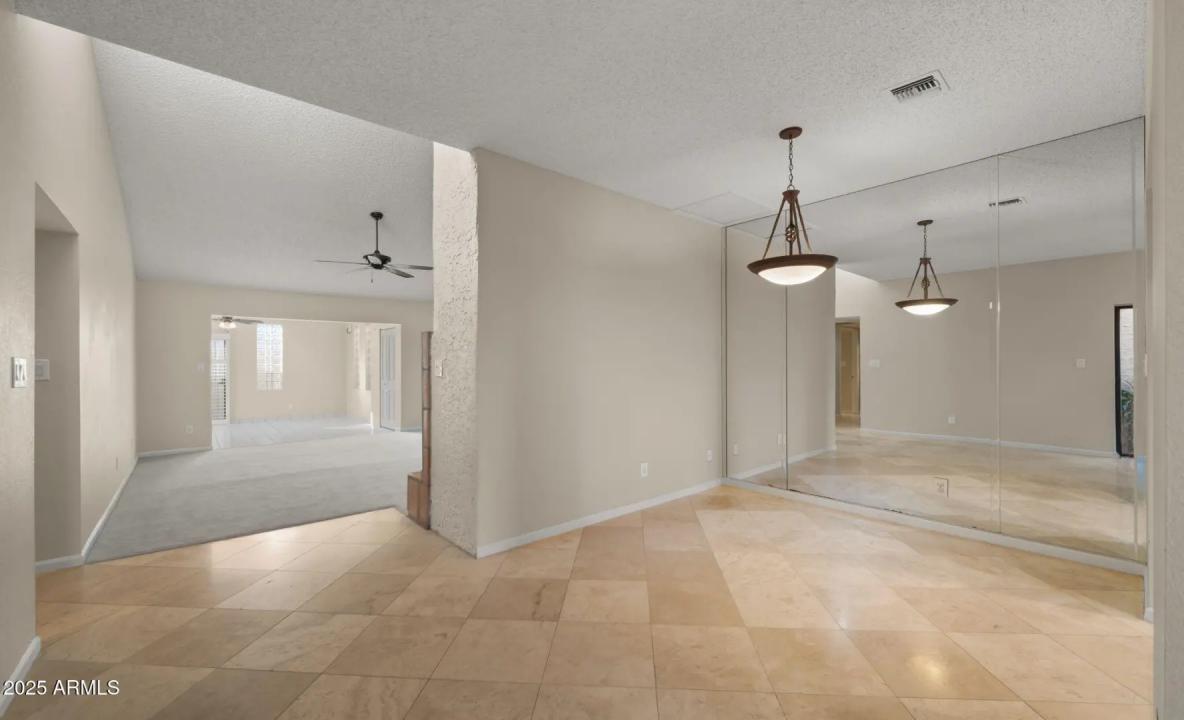 Real Estate Picture 7