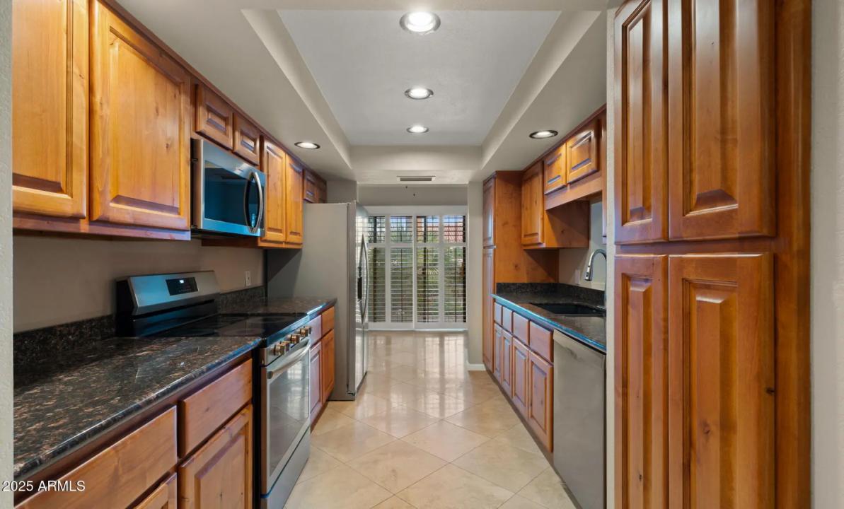 Real Estate Picture 11